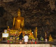 IMG_0268 Höhlenbuddha bei der Todesbrücke 500.jpg