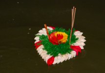 P1030027 loy kratong.jpg