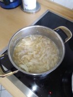 Zwiebelsuppe 2.jpg