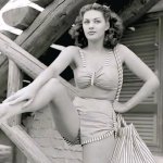 Yvonne de Carlo.jpg