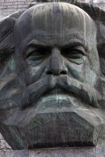 P1090525 Karl Marx klein.jpg