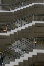 stairs-7479858_960_720.jpg